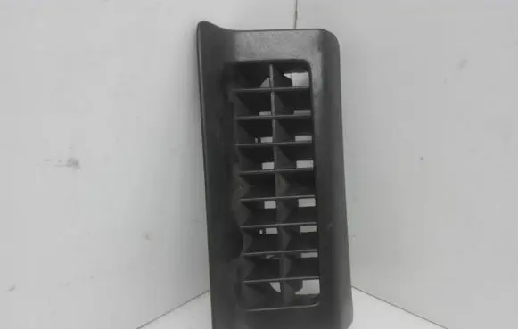 Volkswagen Phaeton Rear air vent grill 