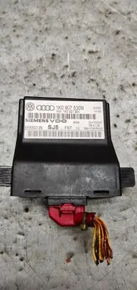Volkswagen Golf V Gateway control module 1K0907530N 1K0907951