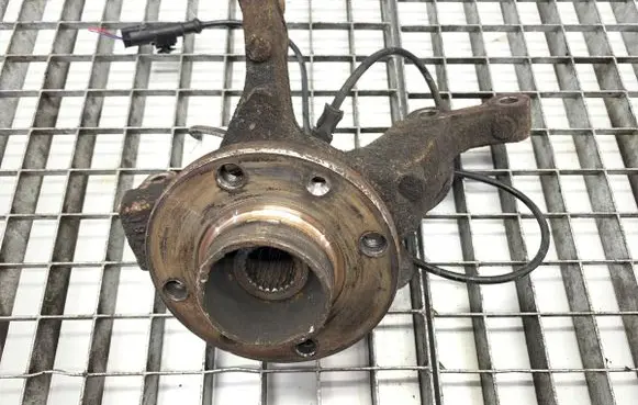 Nissan Micra Front wheel hub spindle knuckle 