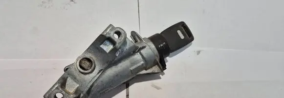 Audi A6 S6 C5 4B Ignition lock 4D0905851E
