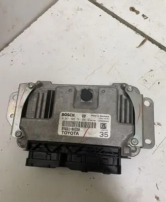 Peugeot 107 Engine control unit/module 896610H350