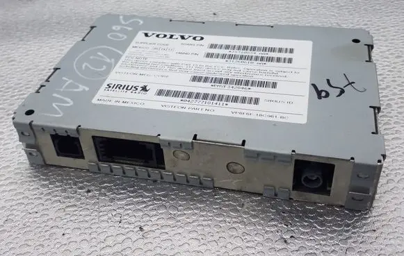 Volvo S60 Head unit multimedia control VP8F6F18C961BC 31310834AA