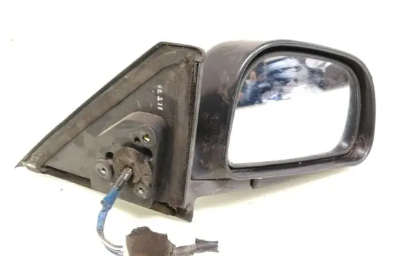 Mitsubishi Colt Front door electric wing mirror E13015004 E13020067