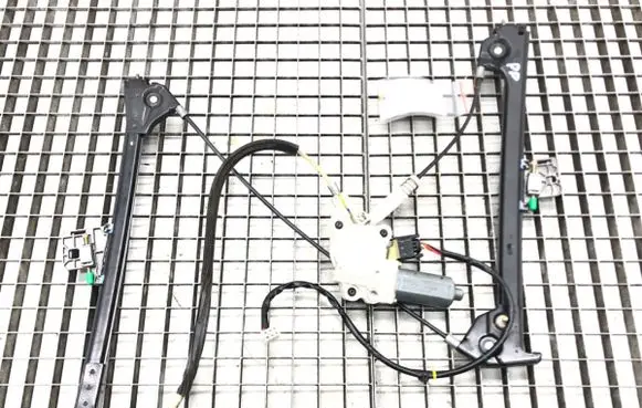 Mercedes-Benz CL C215 Front door window regulator with motor 