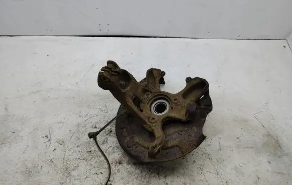 Volkswagen Golf Sportsvan Front wheel hub spindle knuckle