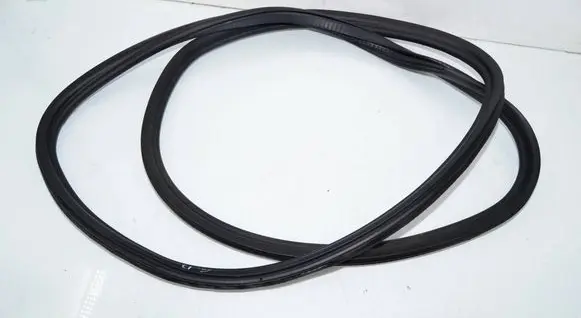 BMW 7 G11 G12 Rubber seal rear door 7454424 51727454424