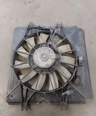 Honda FR-V Air conditioning (A/C) fan (condenser) 
