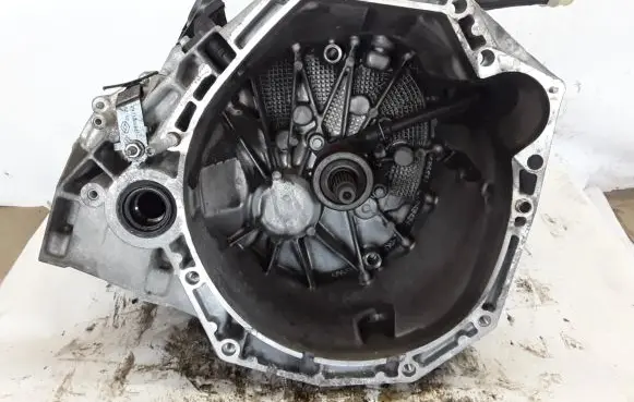 Renault Fluence Manual 6 speed gearbox TL4026