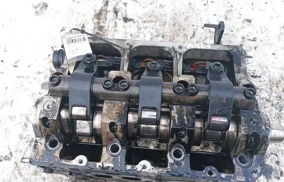 Audi A2 Engine head 045103373h v420