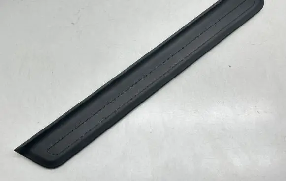 KIA Niro Front sill trim cover 85884AT000