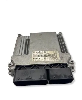 Mercedes-Benz Vito Viano W639 Engine control unit/module A6461532591 1039S07144 0281012065
