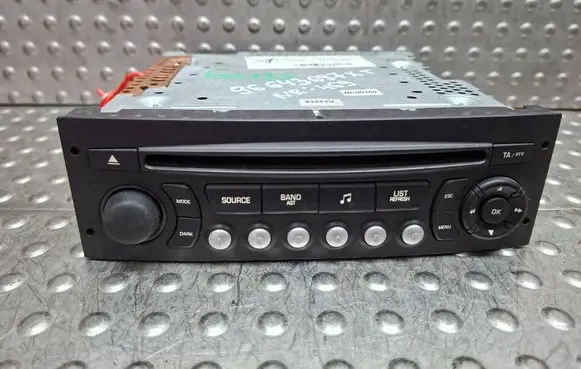 Peugeot 207 Radio/CD/DVD/GPS head unit S26312469 96643697XT