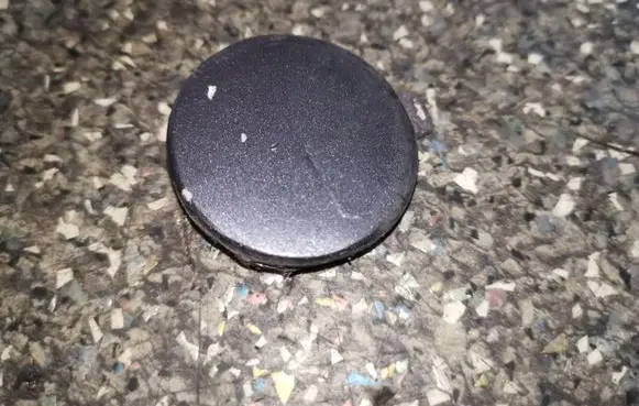 KIA Magentis Front tow hook cap/cover