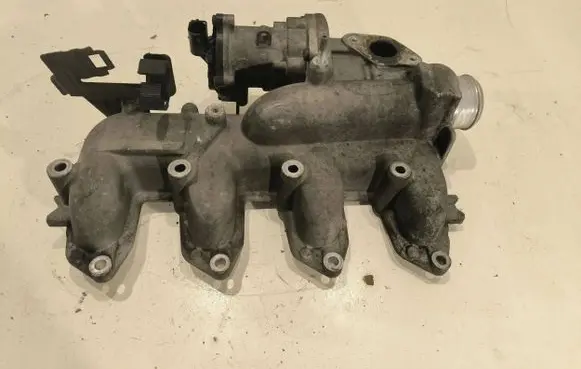 Ford Mondeo MK IV Intake manifold 16100011