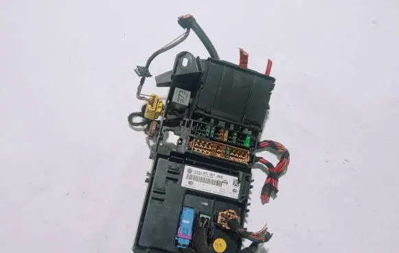Audi A6 S6 C6 4F Comfort/convenience module 4F0907289E 5DK00876220 4F0910289E