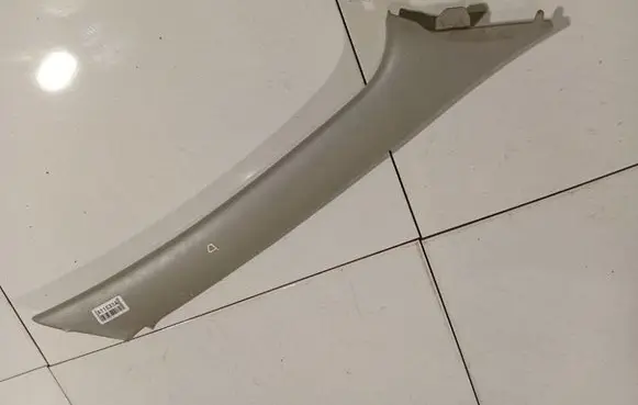 Toyota Yaris (C) pillar trim 6221152010