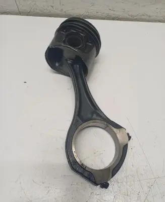 Mercedes-Benz ML W164 Piston with connecting rod 0830923