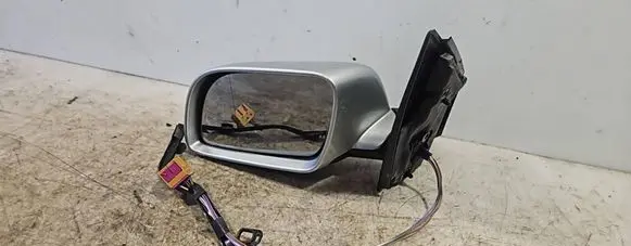 Volkswagen Polo Front door electric wing mirror 010695