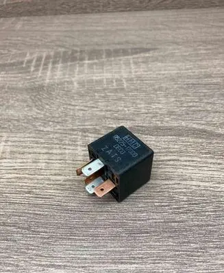 KIA Sorento Other relay 9522517000 DECO