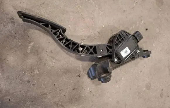 Hyundai i30 Accelerator throttle pedal