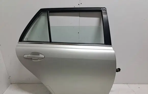 Toyota Avensis T250 Rear door 