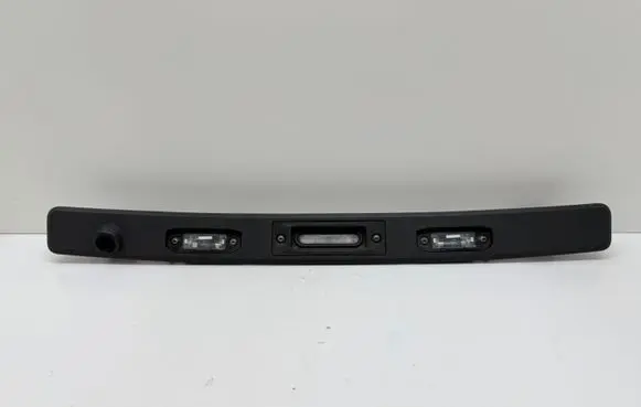 Volvo XC60 Trunk door license plate light bar 31385369
