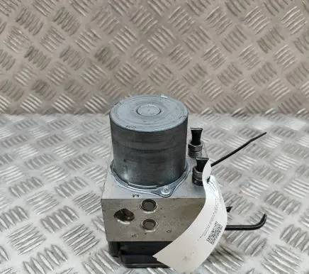 Land Rover Range Rover Velar ABS Pump J8A214F447EE
