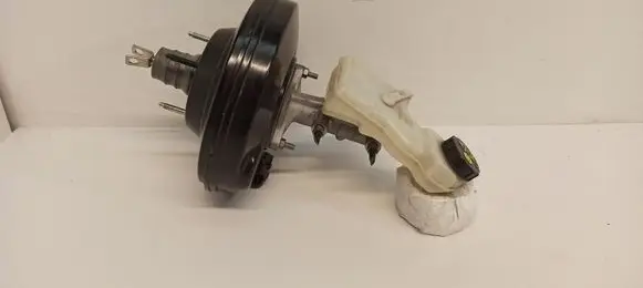 Volvo V40 Brake booster 31317080