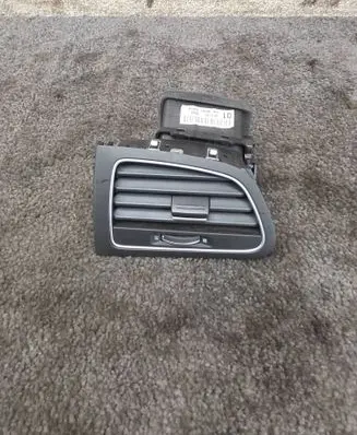 Renault Talisman Dashboard side air vent grill/cover trim 687615061R