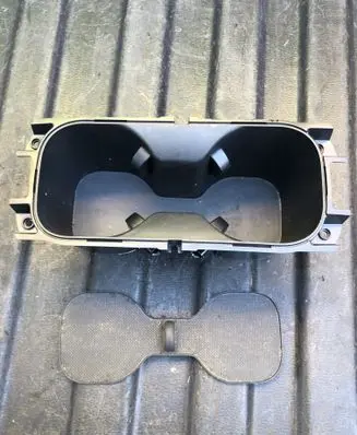 Cup holder front