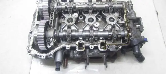 Citroen C3 Engine head 9817822180 HM01