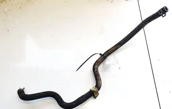Engine coolant pipe/hose