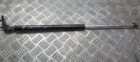 KIA Clarus Tailgate/trunk strut/damper