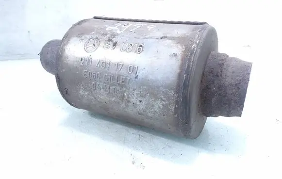 Mercedes-Benz CLS C219 Middle muffler/silencer 2114911701