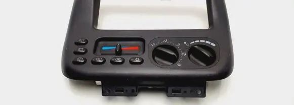 Chrysler Voyager Climate control unit P04677915AB