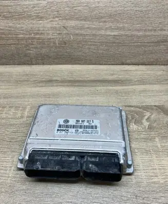Volkswagen Passat Alltrack Engine control unit/module 3B0907557S 0261208536