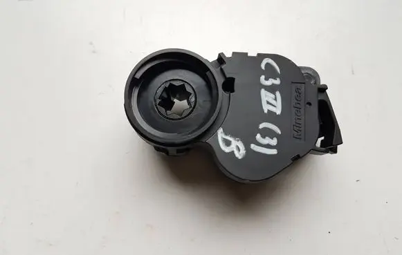 Citroen C3 Air flap motor/actuator T32088B 030718CC