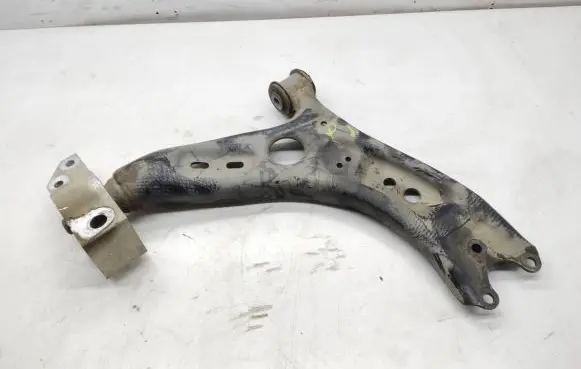 Volkswagen PASSAT B7 Front lower control arm/wishbone