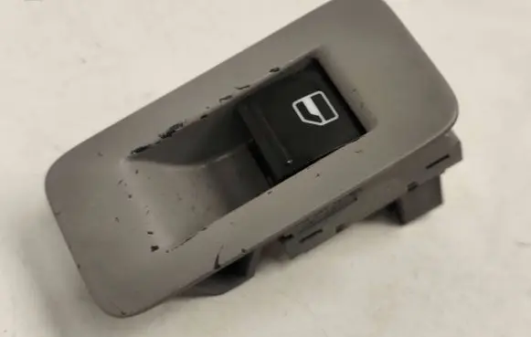 Volkswagen Touareg I Electric window control switch 7L6959851