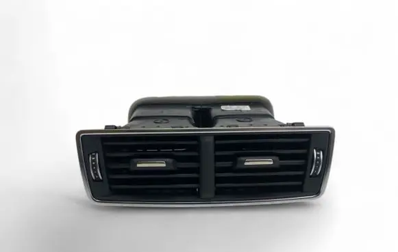 Rear air vent grill