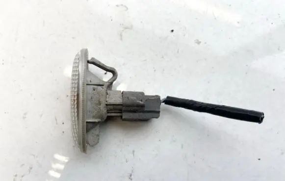 Mazda 3 I Front fender indicator light