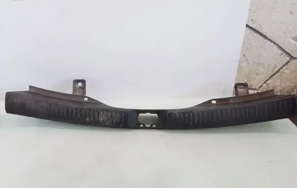 Mazda 5 Trunk/boot sill cover protection
