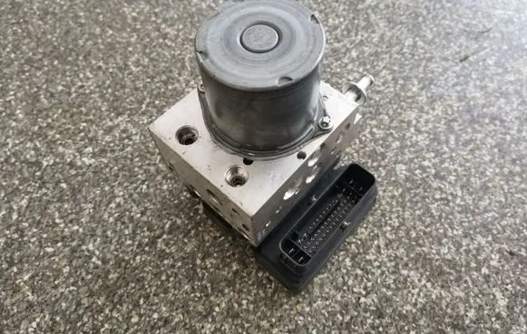 Chevrolet Volt II ABS Pump 2265106539 0265956300 84170996
