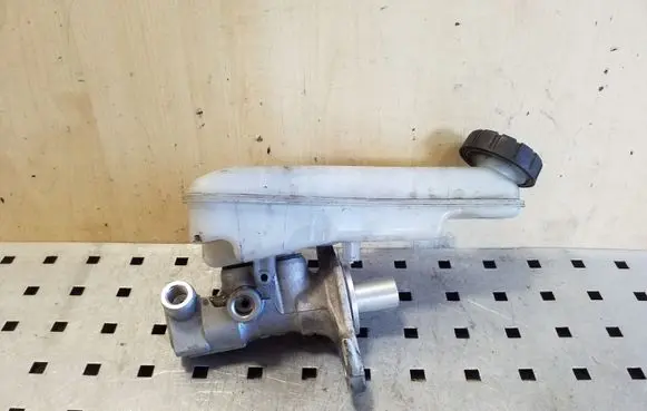 Dacia Sandero Master brake cylinder 460911794R