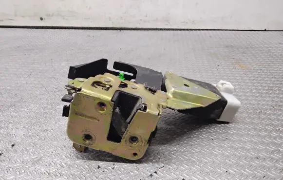 Mitsubishi Space Star Rear door lock