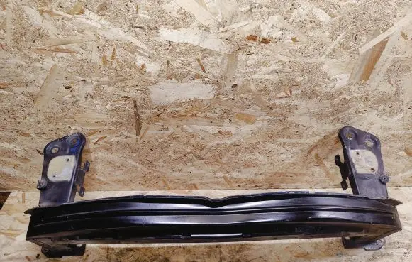 Maserati Quattroporte Front bumper cross member