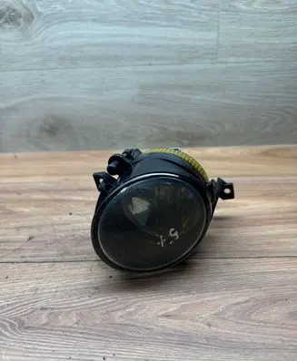Volkswagen Touran I Front fog light 27128800