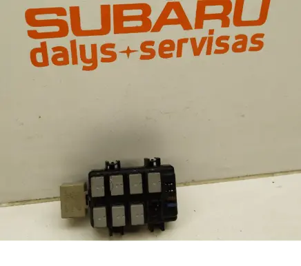 Subaru Legacy Fuse box set 86111AG000 0665005480 FM257X