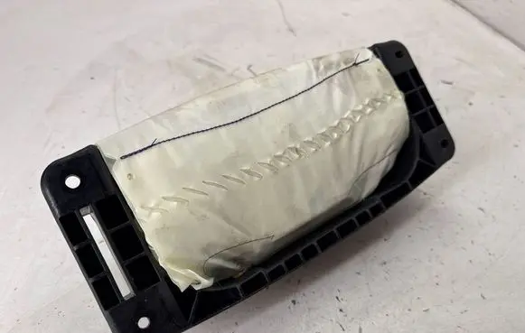 Infiniti QX30 Knee airbag 985155DC0A 630954000