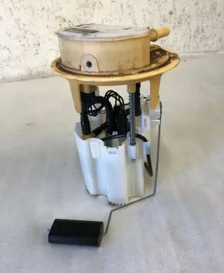 Opel Grandland X In-tank fuel pump 980935878000
